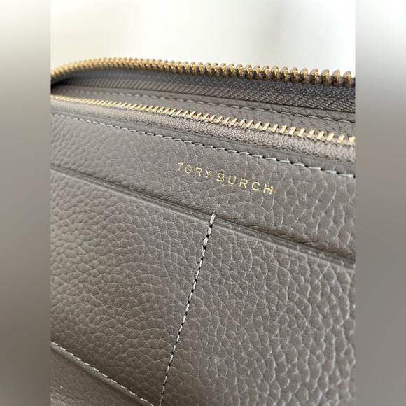 Tory Burch Wallet - Picture 4 of 6